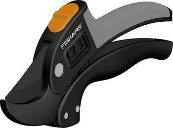 Fiskars Astschere P83 - gartengeraete.jetzt  - 