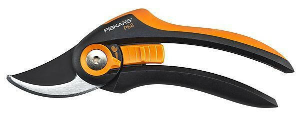 Fiskars P68 Astschere - gartengeraete.jetzt  - Fiskars