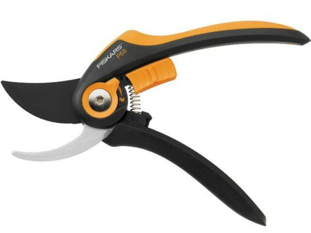 Fiskars P68 Astschere - gartengeraete.jetzt  - 