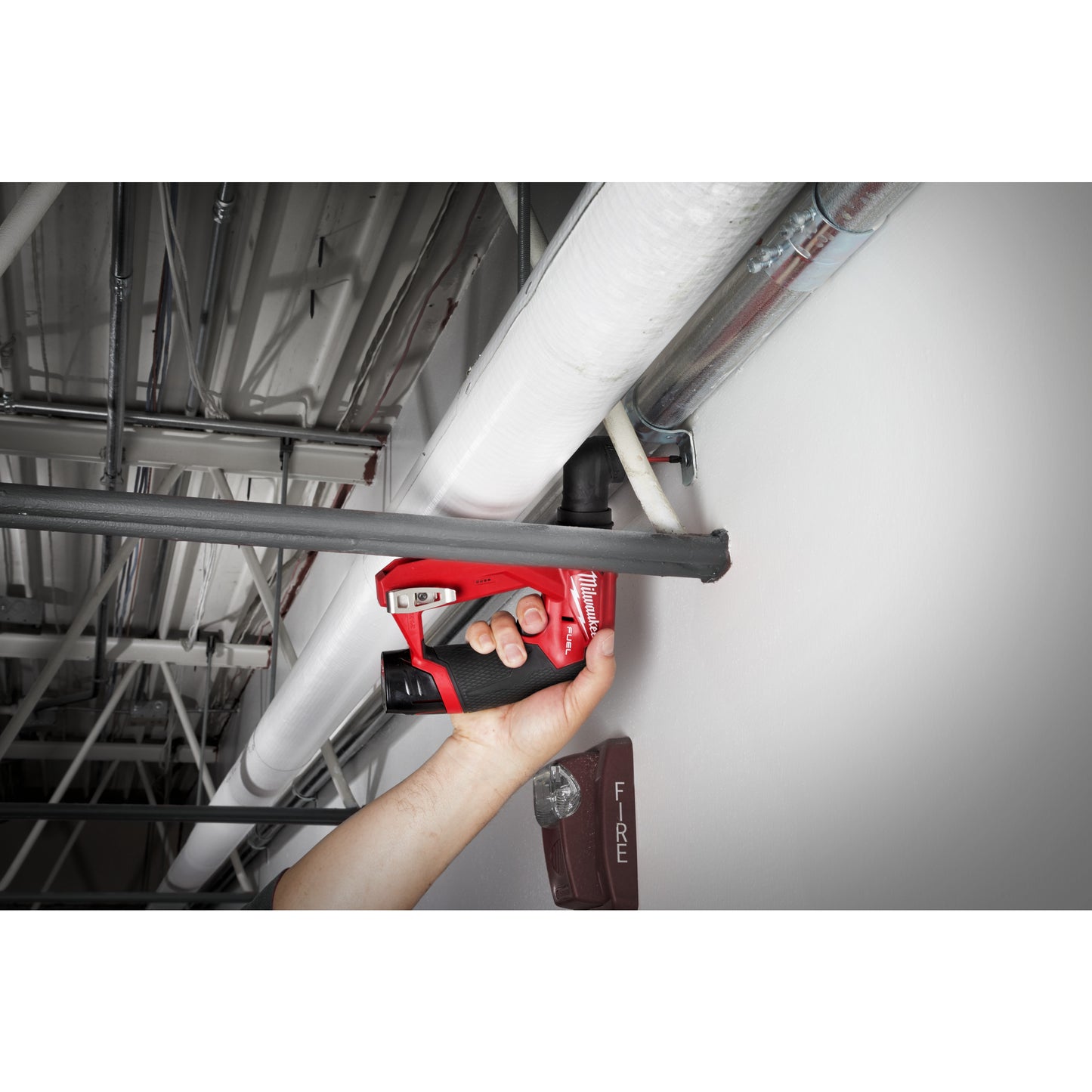 Milwaukee M12 FUEL™  Installationbohr-/Schraubmaschine mit Wechselköpfen FDDXKIT-202X - gartengeraete.jetzt  - 