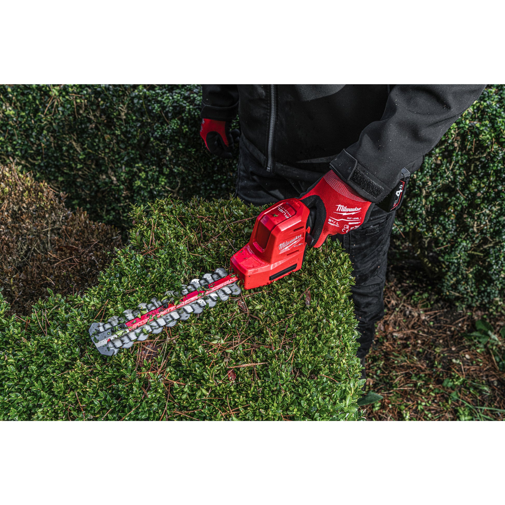 Milwaukee M12 FUEL™ Heggeschaar 20 cm M12 FHT20-402 - gartengeraete.jetzt  - 