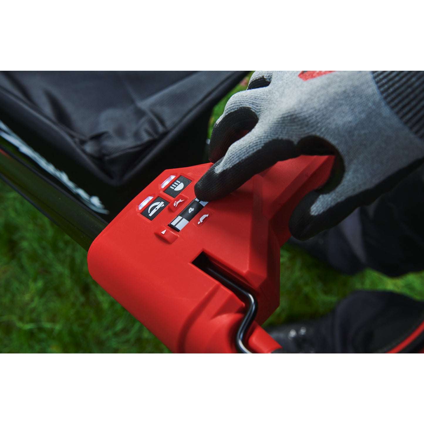 Milwaukee M18 FUEL™ Akku-Rasenmäher (2x18V) mit Radantrieb und 46 cm Schnittbreite - gartengeraete.jetzt  - 