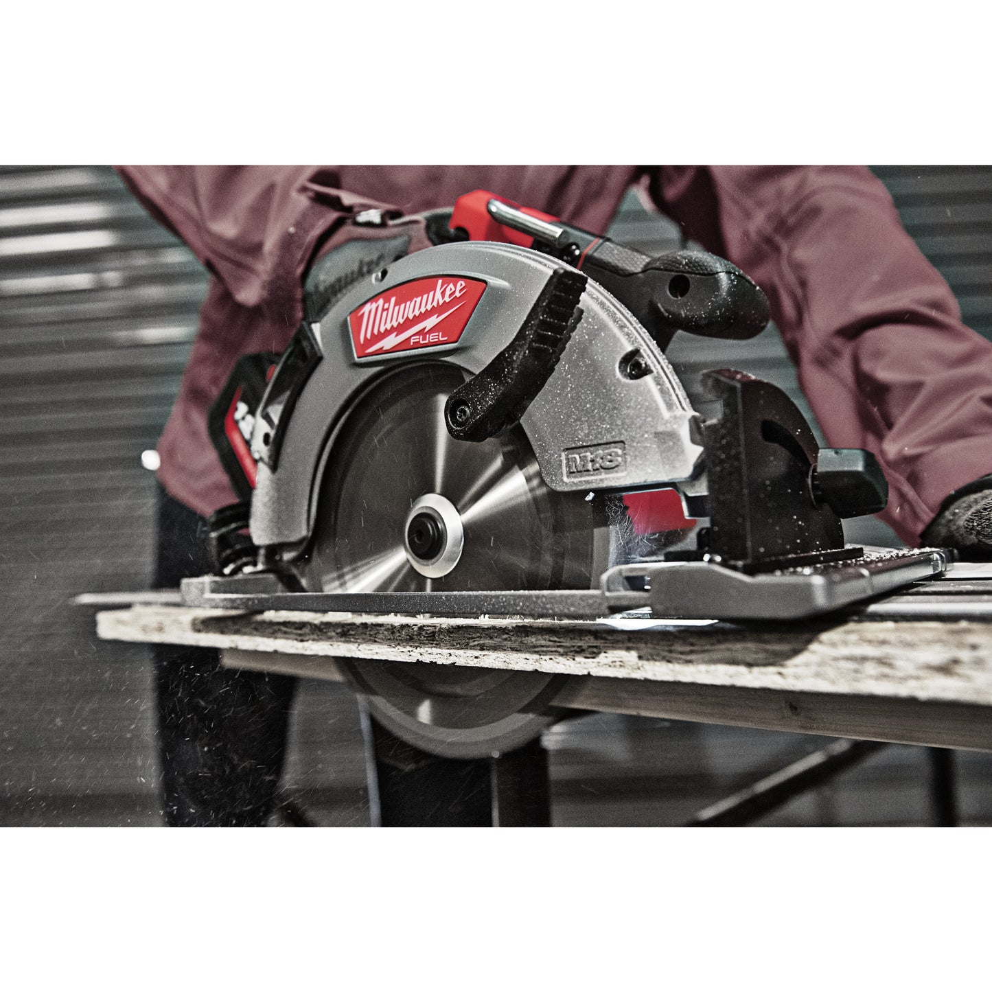 Milwaukee M18 FUEL™ 66 mm Kreissäge M18 FCSG66-0 - gartengeraete.jetzt  - 