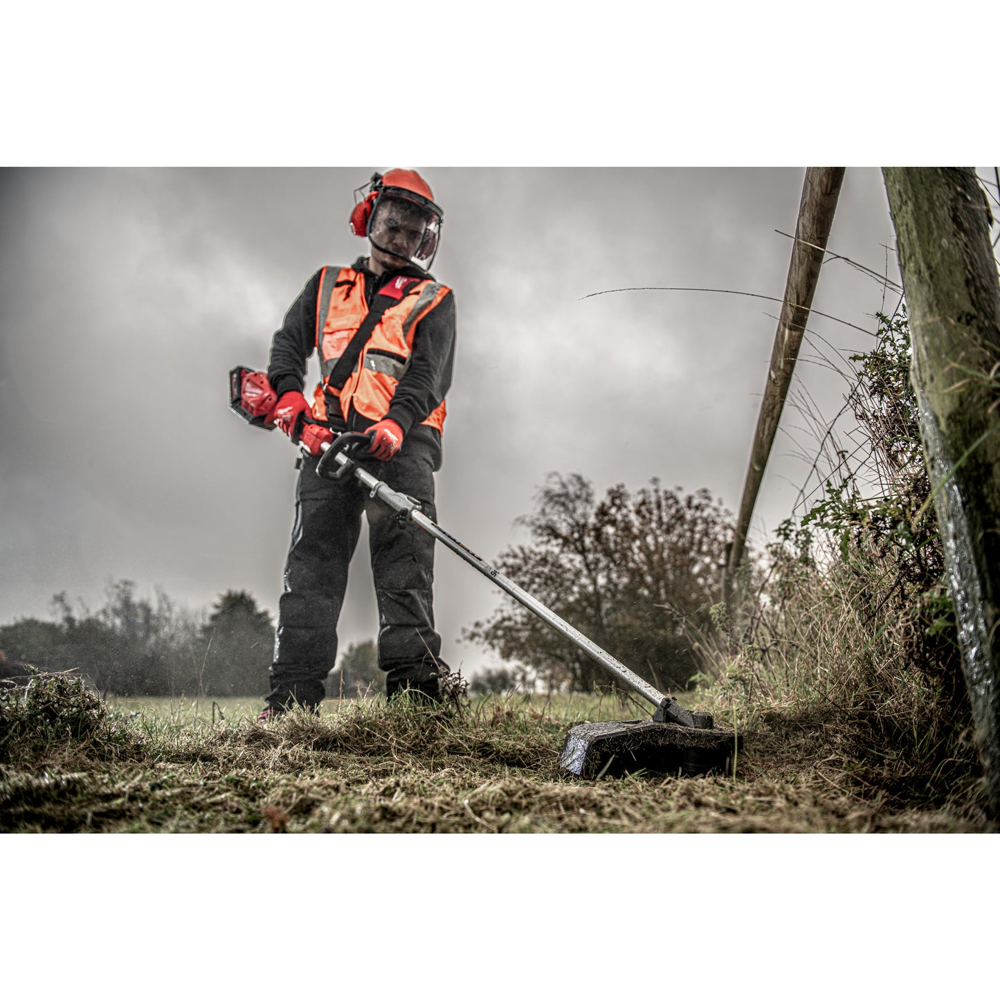 Milwaukee QUIK-LOK™ Grastrimmer Aufsatz M18 FOPH-LTA - gartengeraete.jetzt  - 