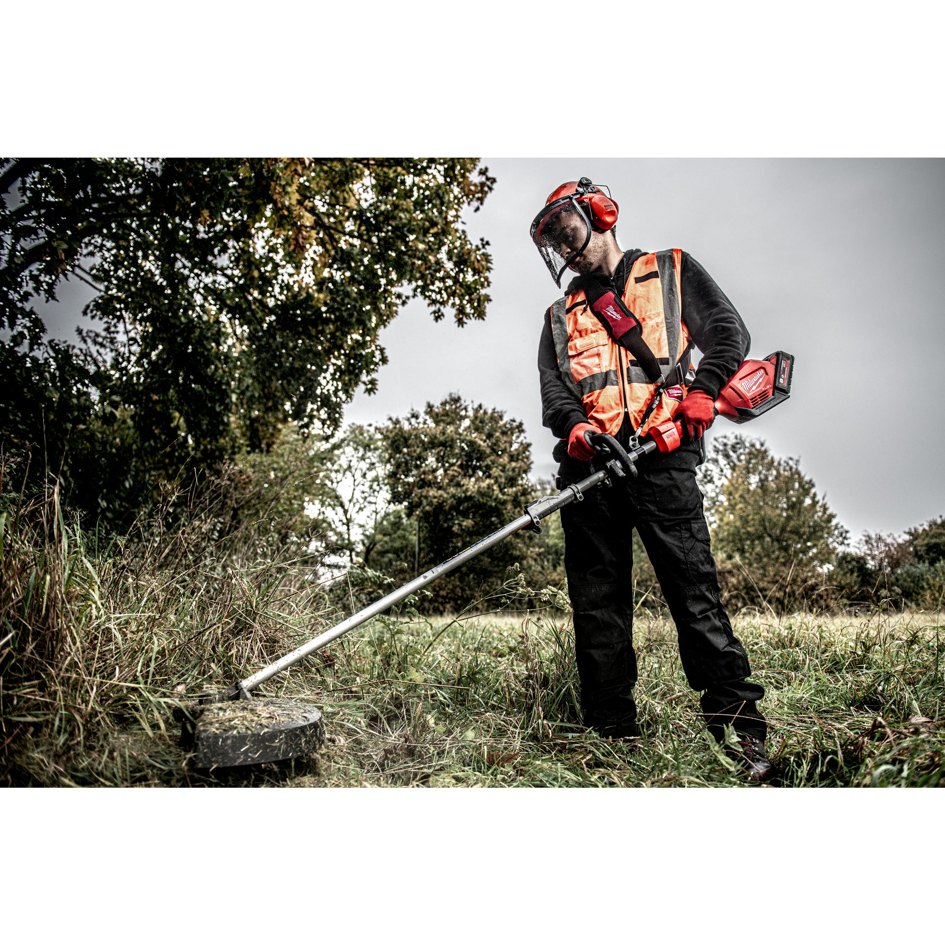 Milwaukee QUIK-LOK™ Grastrimmer Aufsatz M18 FOPH-LTA - gartengeraete.jetzt  - 