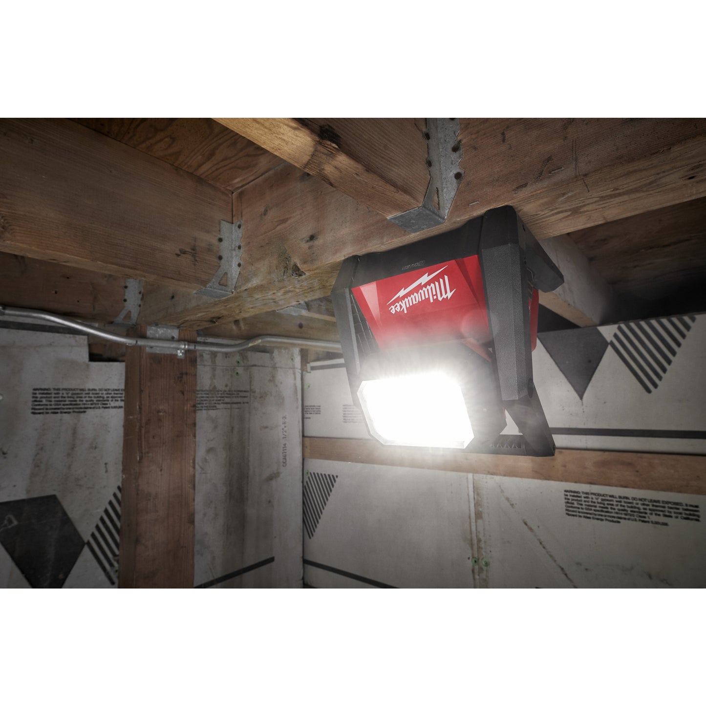 Milwaukee M18™ High Output Area Lampe - M18 HOAL-0 - gartengeraete.jetzt  - 