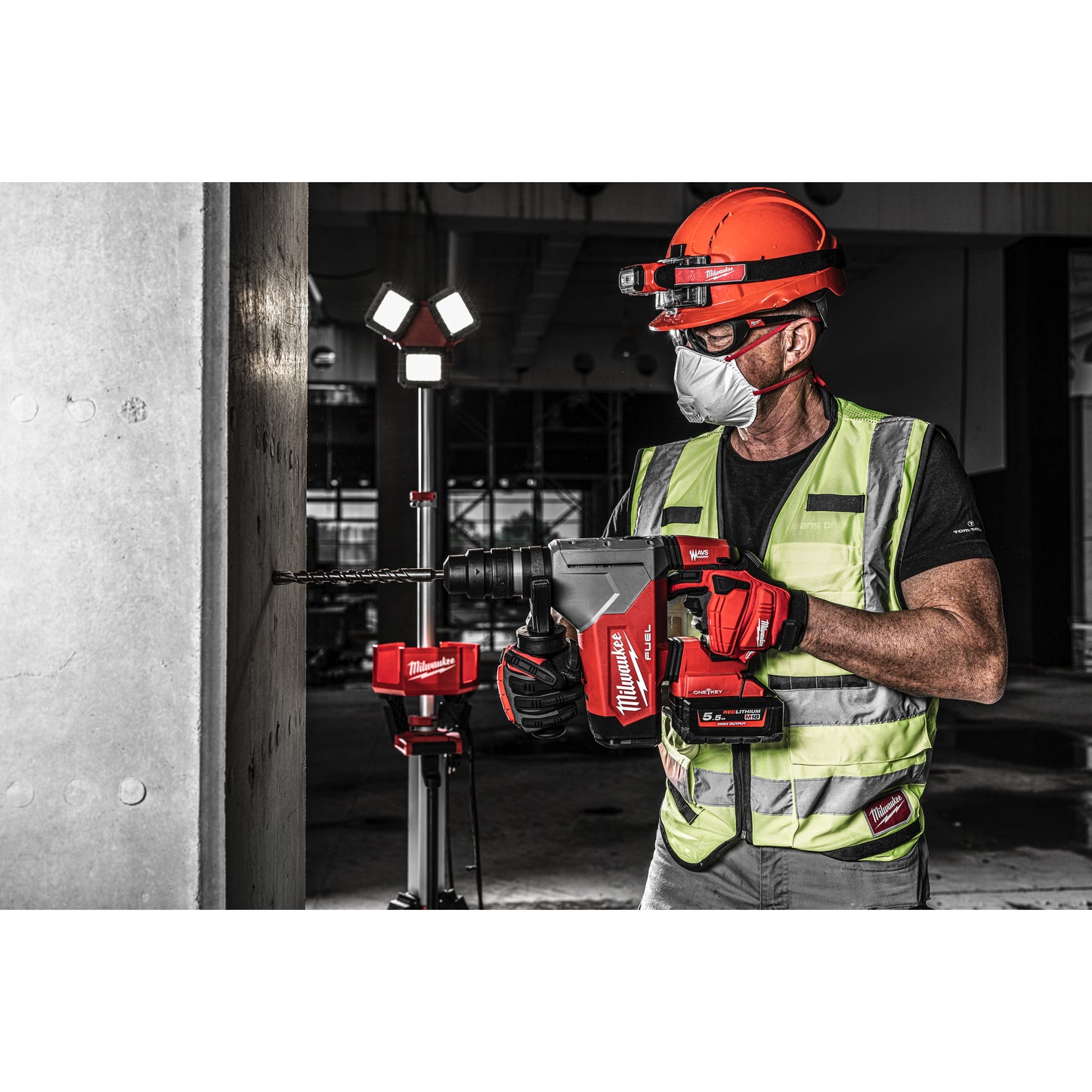 Milwaukee M18 FUEL™ leistungsstarker 4-Mode 32 mm SDS-Plus Hammer mit ONE-KEY™ und FIXTEC™ Bohrfutter - gartengeraete.jetzt  - 