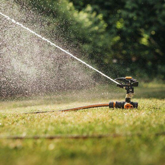 Fiskars Sektorsprayer Metall mit Rädern - gartengeraete.jetzt  - 